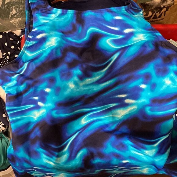 Land’s End Plus Standard Size high neck tankini top electric blue swirl bra Var - Picture 5 of 11